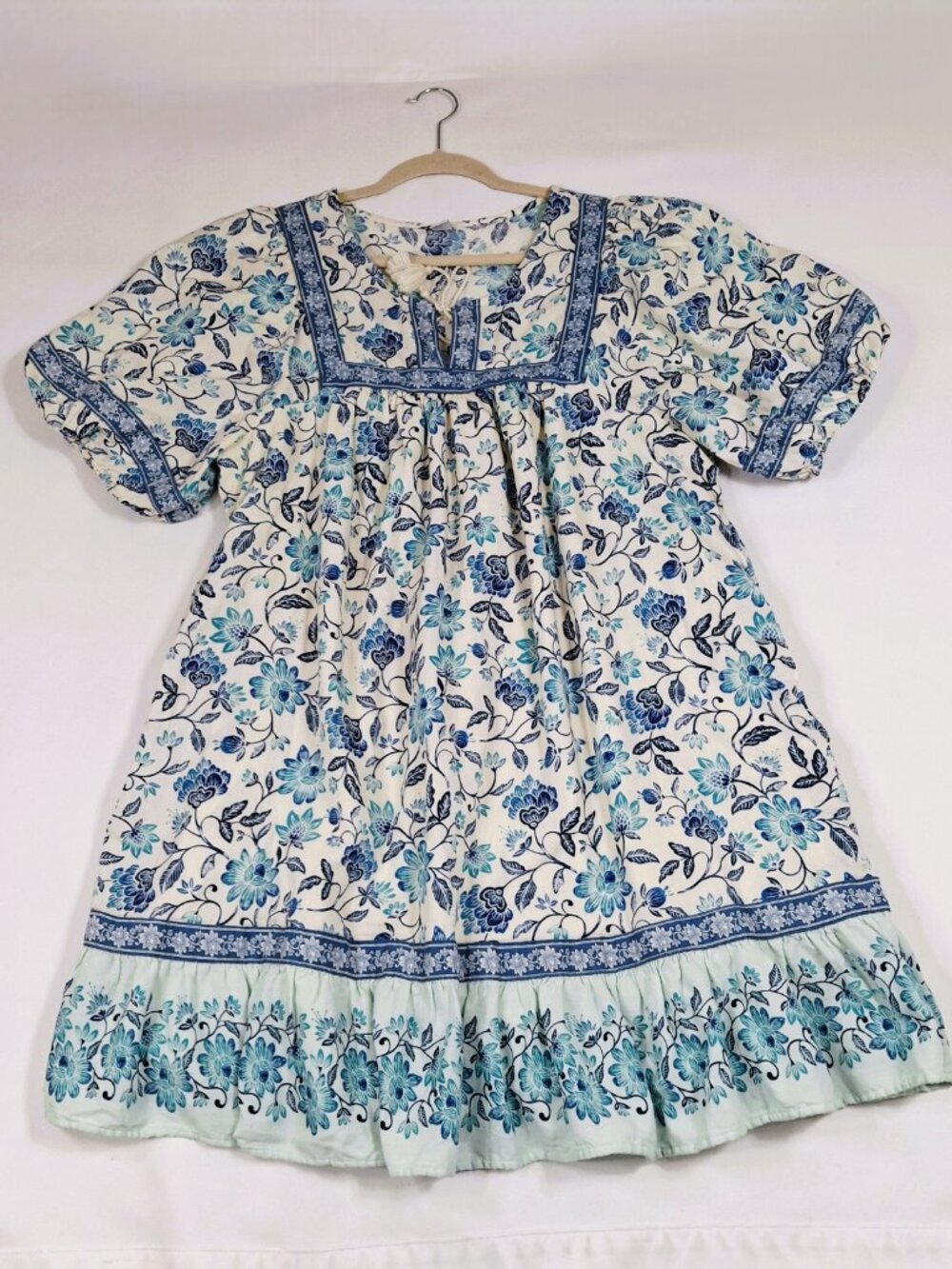 Old Navy Sz XL Cute Babydoll Blue Blossoms Floral Mixed Print Swing Dress